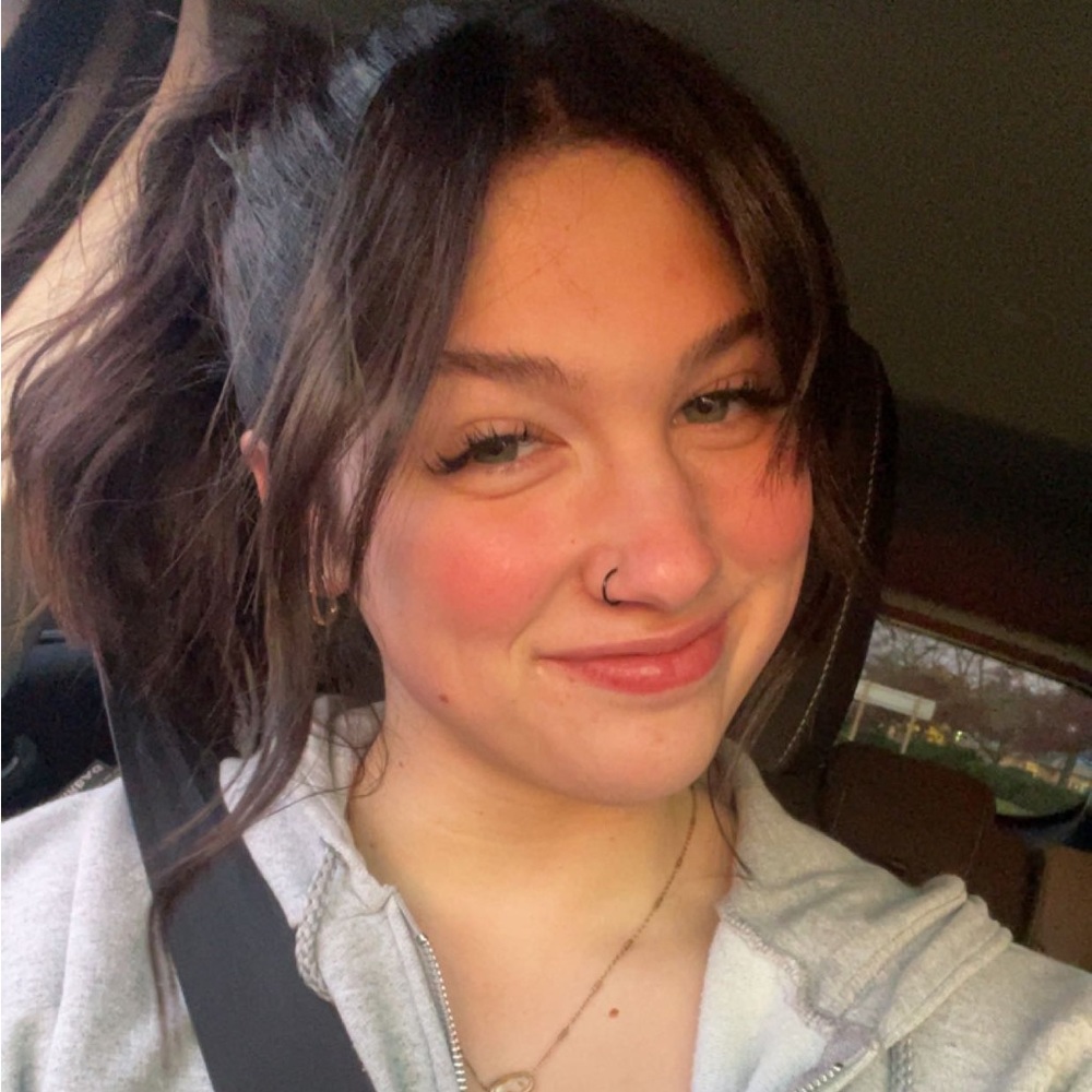 Meet your Posher, Selah